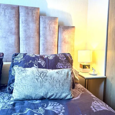 Oda ve Kahvaltı Albar Rooftop Eiffel Paris Porte De Versailles 3*