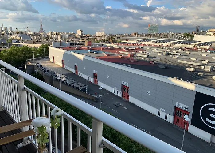 Albar Rooftop Eiffel Paris Porte De Versailles 이씨레물리노